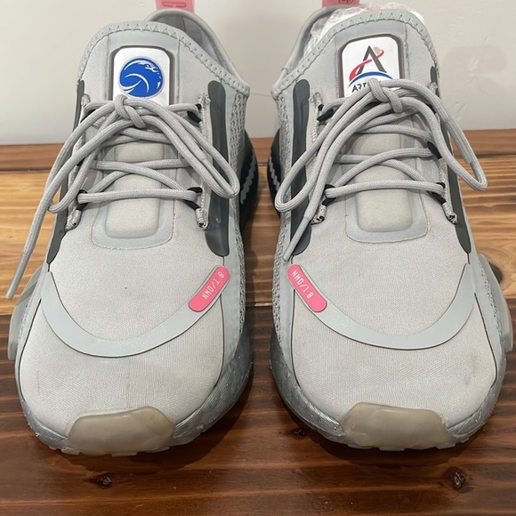 adidas Originals X NASA NMD R1 Spectoo Sneaker Grey Rose Pink Womens Size 6.5 - Picture 3 of 12